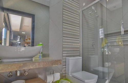 Casa moderna no centro próxima a atrações turísticas - Foto 34