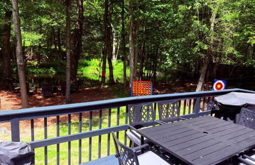 Bear Trails Retreat-Pocono Getaway Near Kalahari - Foto 15