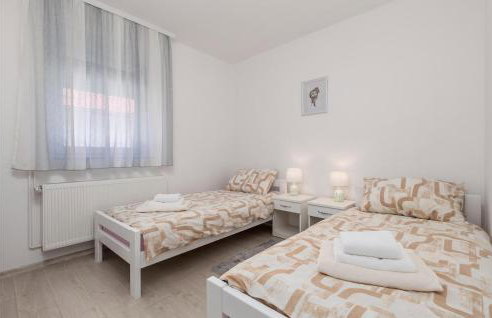 Nice Home In Debelo Brdo I - Photo 32