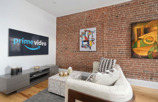 Downtown Luxe - Parking, Metro, King Bed, Sleeps 6 - Foto 35