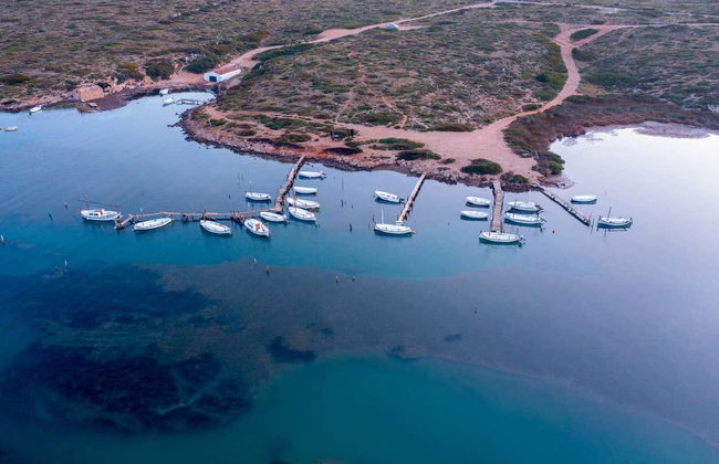 Paseo en barco por las calas del norte de Menorca - Foto 8