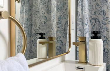 The Cardinal Studio Apartments - Foto 77