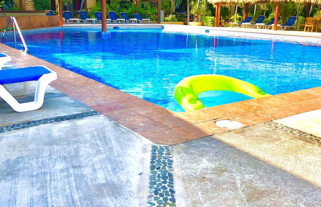 Nautibeach Condos - Foto 24