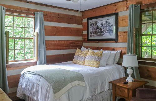 Scenic Lakefront Cabin Dock Water Activities Games - Foto 22