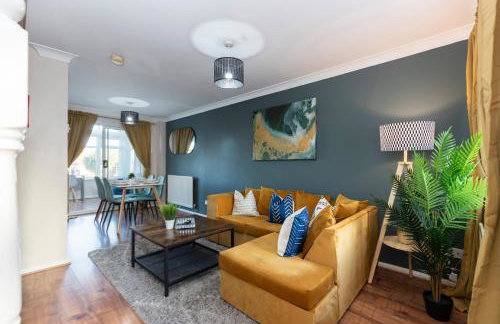 Stylish 3BR Contractor Friendly Long Stays - Photo 3