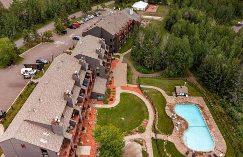 Fully updated condo ski in ski out hot tub pool - Foto 13