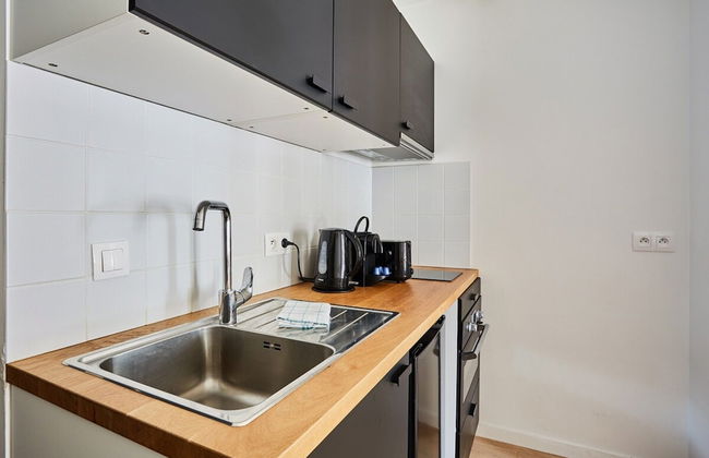 New Apartment Boulogne Facing the "passage" - Photo 8