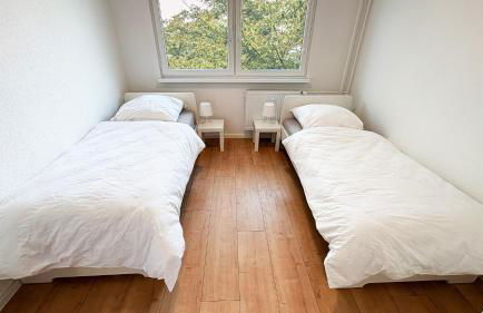 Ausgestattete Wohnungen für Monteur-Teams mit kostenlosem Parkplatz, WIFI, TV, Waschmaschine, Küche, Balkon, Restaurants und Supermarkt - Foto 3