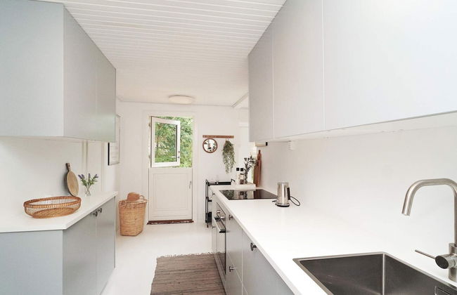 4 Person Holiday Home in Hojby - Foto 5