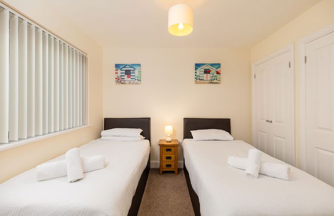 Westbeach Holiday Apartments - Photo 2