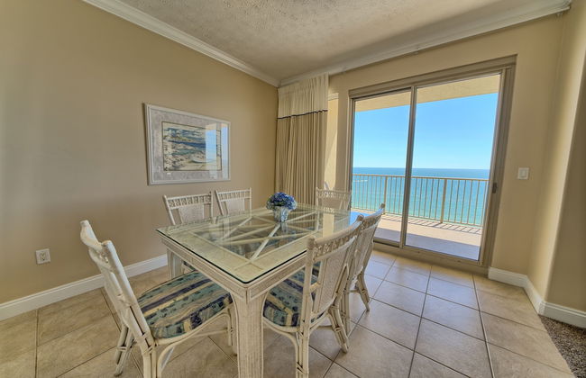 Comfortable High-Rise Condo with Beach Access - Unit 1404 by RedAwning - Foto 22