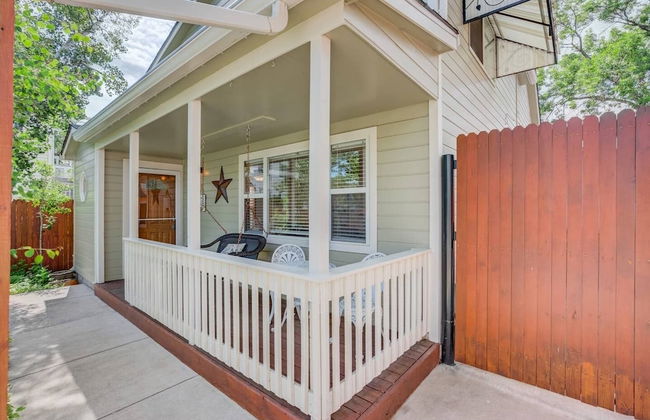 3 Bedroom Downtown with Firepit - Photo 44