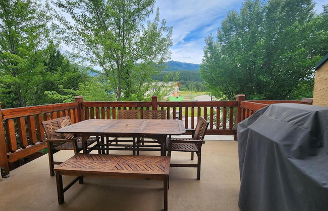 Riverside Way by Fernie Lodging Company - Photo 8