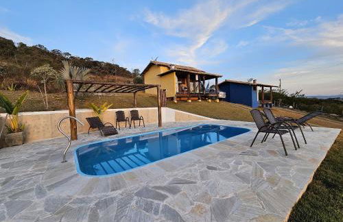 Chalés Vila Real - Tranquilidade na Serra de Carrancas - Piscina com uma vista espetacular do Pôr do Sol - Foto 68