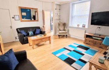 Cheerful Snowdonia cottage,garden snug, mountain views, sleeps 4, near zip world - Foto 3