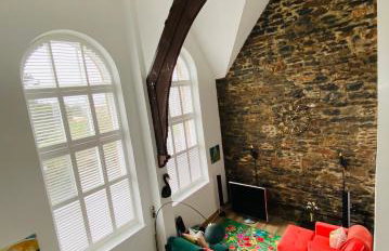 Luxury 1 Bedroom Duplex with Free Parking - Foto 8