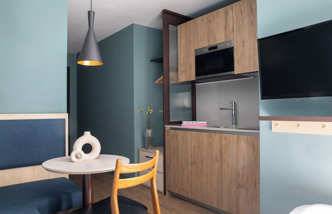 Bob W Tower Hill Studios - Photo 10