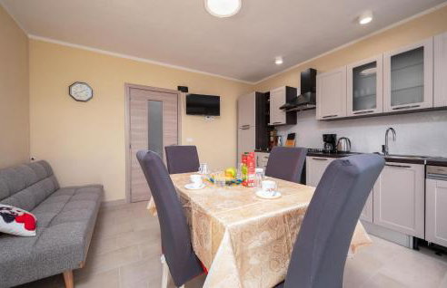 Beautiful Apartment In Labin - Photo 23