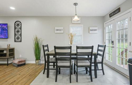 Disconnect From The City In This Outdoorsy Getaway - Foto 43