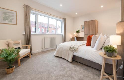 Spacious Modern 2BR - Parking - Workspace Area, Ideal for Contractors & Long Stays - NordStay - Foto 42