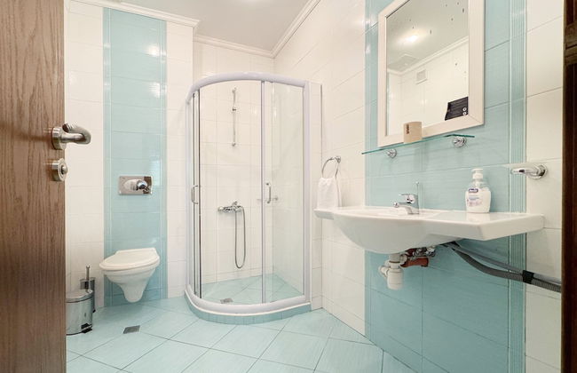 Stunning 2-bed Apartment in Sozopol - Photo 12