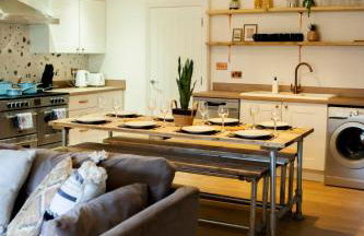 Cotswolds-Stroud-Large 9 Bed Home-Sleeps 20-Work or Leisure - Foto 26