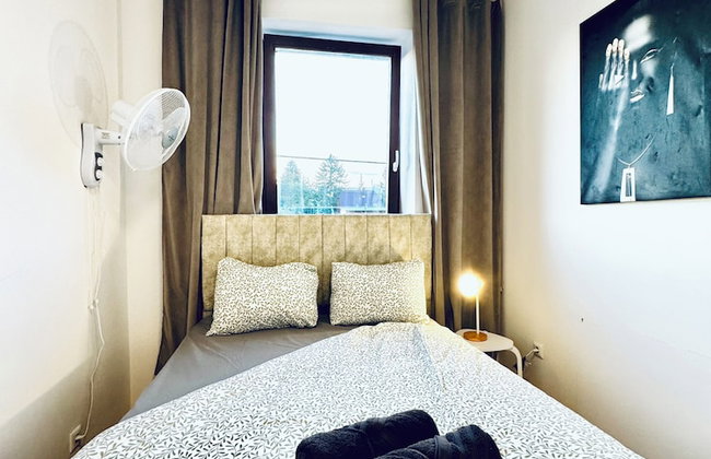 Cozy 3BR Apt with Garden Sleeps 10 - Foto 61