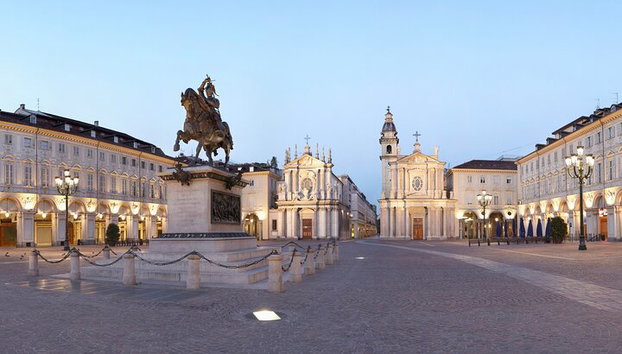 Mezza giornata da Milano: scopri Torino e il Tour Privato del Museo Egizio - Foto 5, Piazza San Carlo