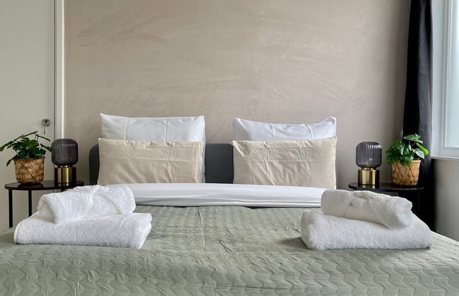 Serviced 2BR Apartments in Utrecht - Photo 2