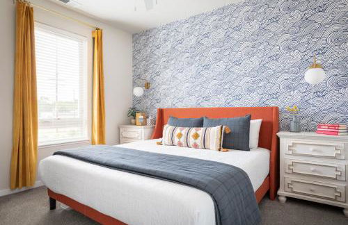 NEW HAPPY TRAIL 2BR CONDO CLOSE TO DOWNTOWN - Foto 1