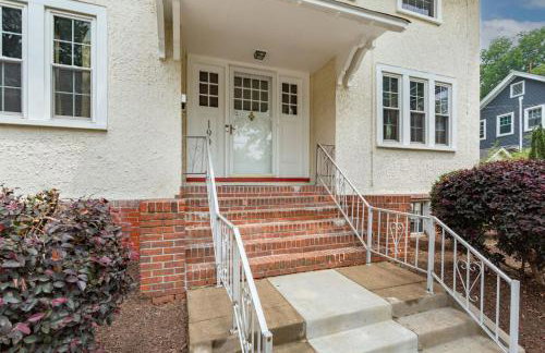 Massive 6 bedroom home with a Pool - Foto 31