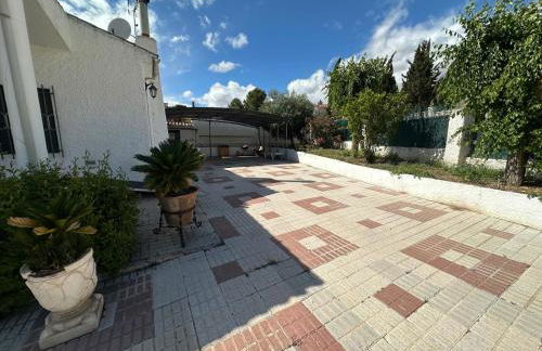 Chalet independiente en zona residencial rural con piscina privada - Foto 47