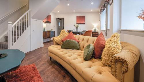 The Lodge - 2 Bedroom Cottage - Princes Gate - Photo 4