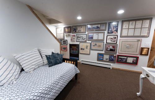 Private Forest Lodge Near Silverwood Theme Park - Sleeps 10 - Foto 31