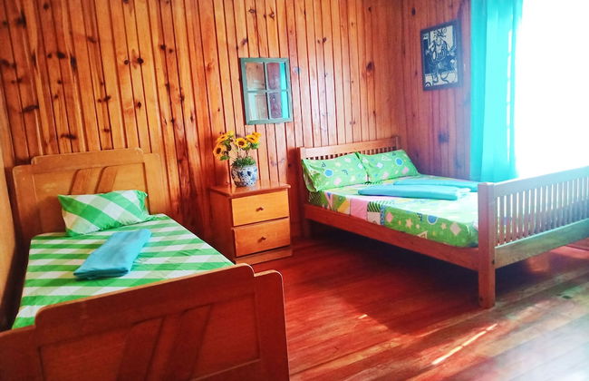 ROOMS AT AN AMERICAN-STYLE CABIN - Photo 2