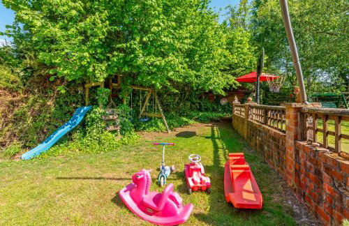 Squirrel Barn - Family Getaway Pass the Keys - Foto 4