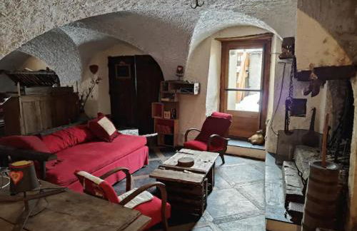 Aux grandes cours - Photo 7