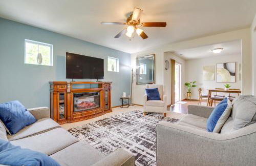 Walk to Trails and Golf Sedro-Woolley Retreat! - Foto 5