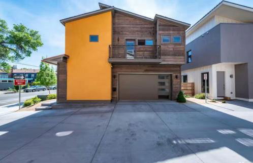 Reno Basecamp 2 King Suites, Walk to Food and Fun - Foto 9