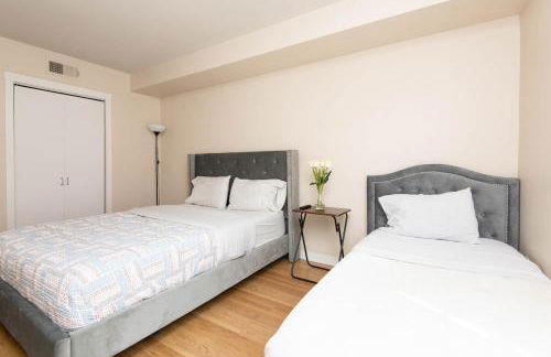 Cozy 2BR Apt in Downtown LA with Pool & Hot Tub - Foto 21