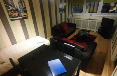 "Snooze Central" - City Centre Apartments above Victoria Centre Shopping Centre with full Kitchen in Milton Street - up to 4 Beds - most Central Location next to the Hilton Hotel - Outdoor Parking for Cars or Vans five pounds a day - Sunday 1pm Check-Out - Photo 25