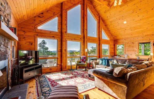 Secluded Luxury Cabin with Hot Tub on 40 Private Acres Near Moorefield, West Virginia - Foto 10