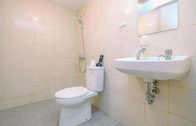 Elegant and Comfy Studio Amethyst Apartment - Foto 15