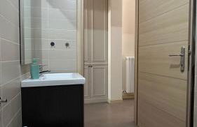 Blue Roof - Photo 20