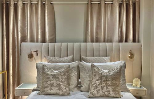 Contemporary Bromley Penthouse with Balcony - Foto 26