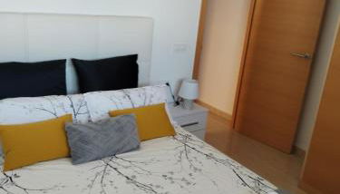 Apartamento familiar con piscina - Foto 2