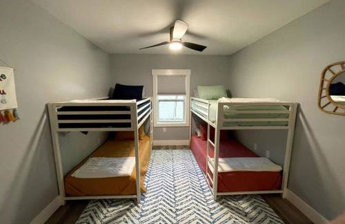 Cozy Savannah 5BR Home - Foto 14