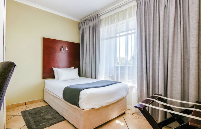 BM Gardens Apartment Hotel - Photo 15