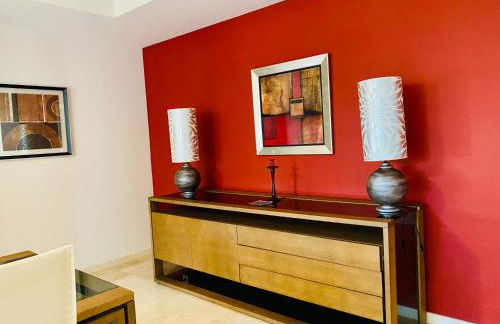 Lux Villa with Year-Round Heated Pool & Game Room - Foto 10