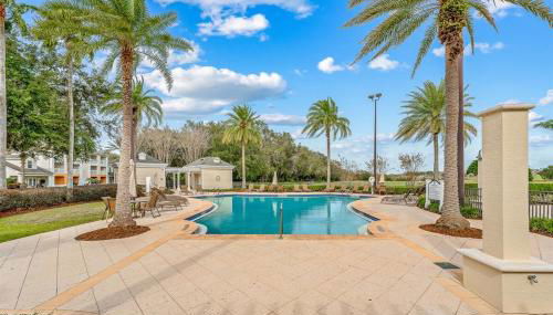 Mickey 3bed Condo 20 min to Disney! Pools & Gym - Foto 2